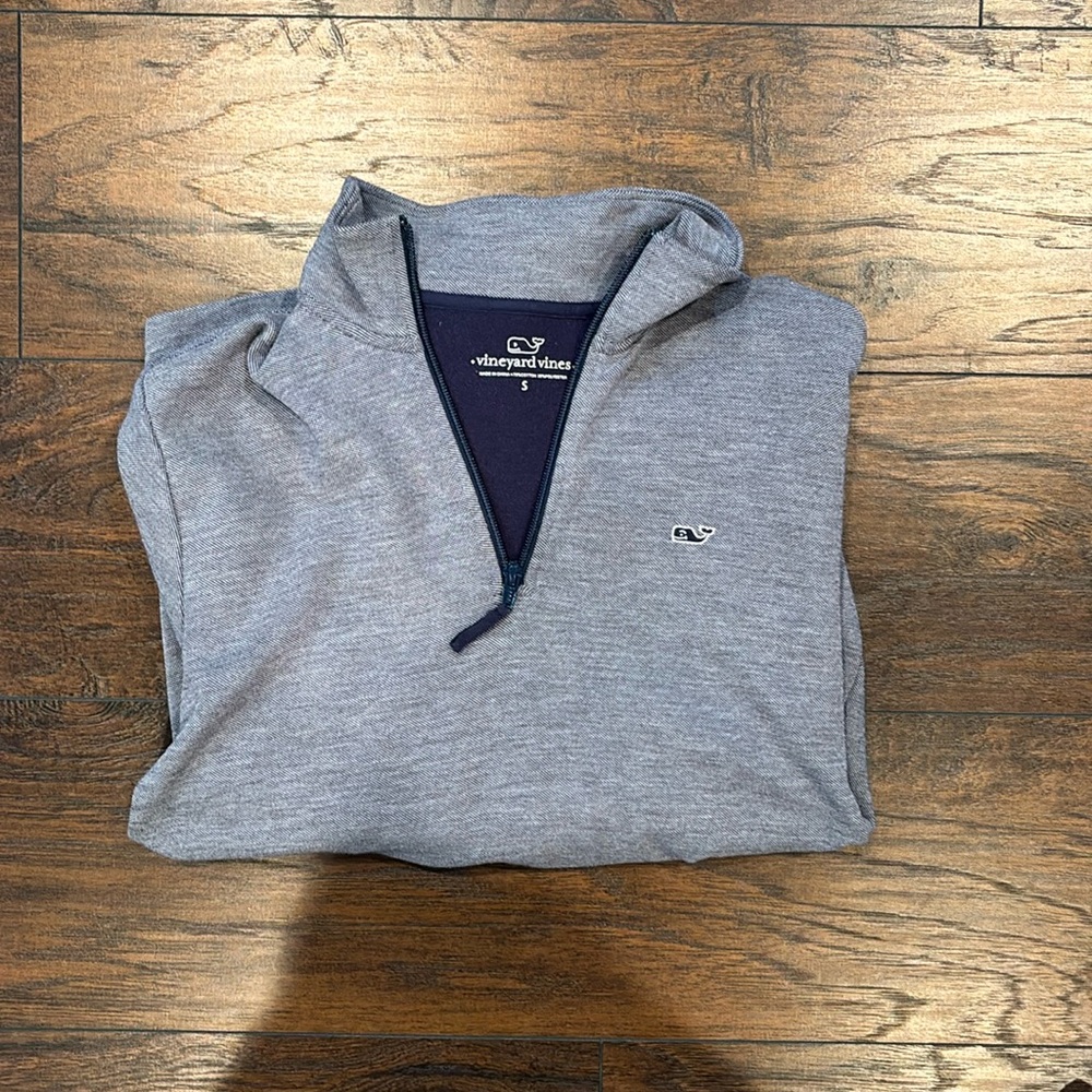 Vineyard Vines men’s quarter zip size small